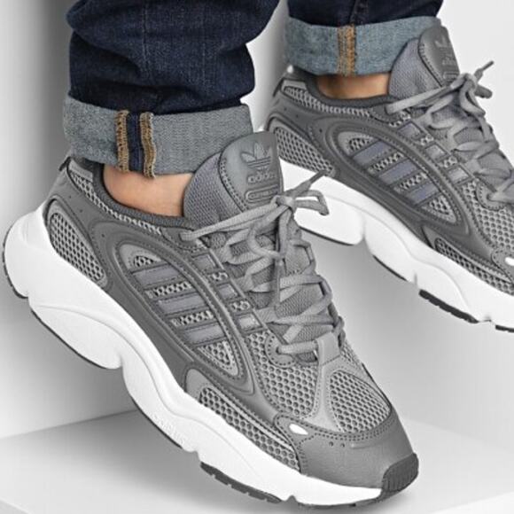 Adidas Original men's Ozmillens NEW walking shoes gray sneakers size 11 no box - Picture 1 of 7